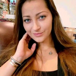 Raina, 19900101, Berlin, Berlin, Germany