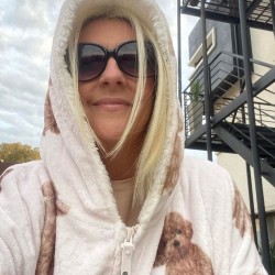 Safiya, 19850607, Hamburg, Hamburg, Germany