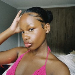 Mimipearls, 20050221, Nairobi, Nairobi, Kenya Mimipearls, 20050221, Nairobi, Nairobi, Kenya