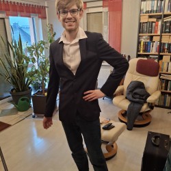 Shyguy, 20051028, Günzburg, Bayern, Germany Shyguy, 20051028, Günzburg, Bayern, Germany