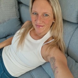 Aubrey19_, 19800807, Alt Krenzlin, Mecklenburg-Vorpommern, Germany