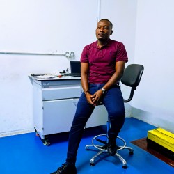 Msy, 19920601, Malindi, Coast, Kenya Msy, 19920601, Malindi, Coast, Kenya